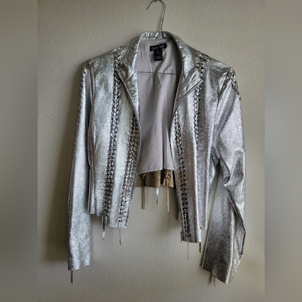 Metallic jacket